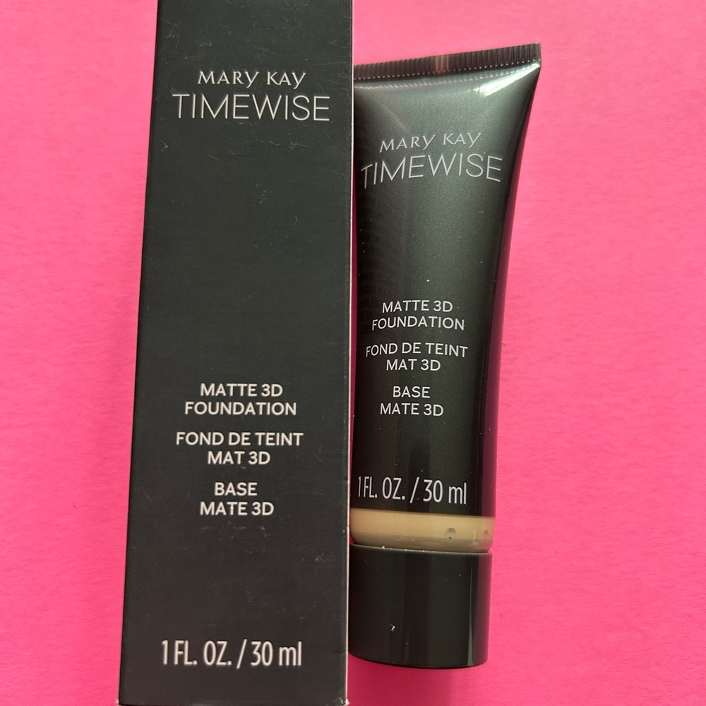 New Mary Kay TimeWise Matte 3D Foundation - Ivory N 140